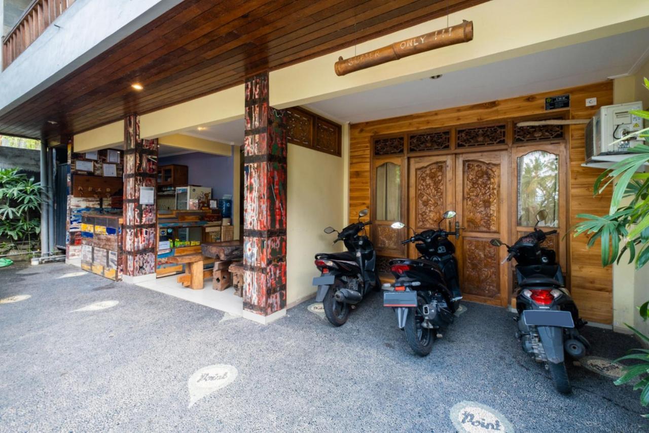 The Point Surfcamp Bali Hotell Pulukan Exteriör bild
