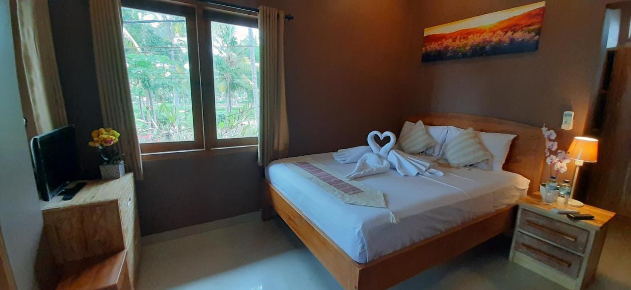 The Point Surfcamp Bali Hotell Pulukan Exteriör bild