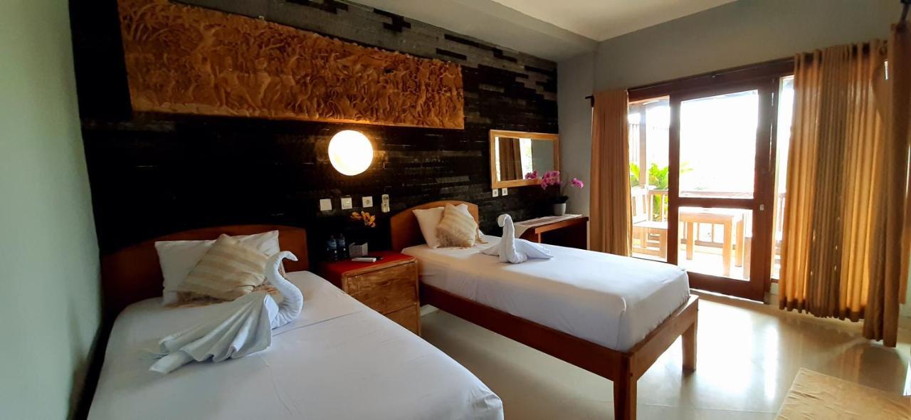 The Point Surfcamp Bali Hotell Pulukan Exteriör bild